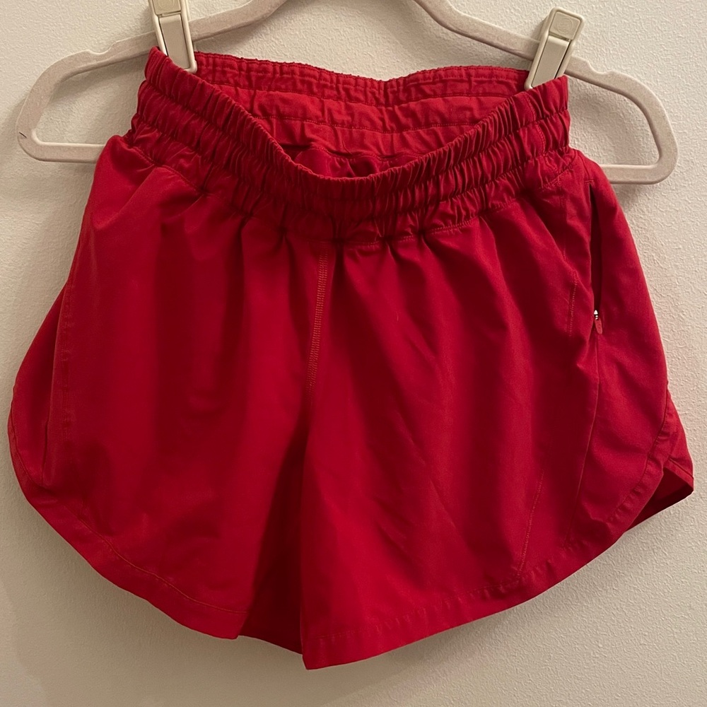 Lululemon Women’s Red Athletic Running 4” Shorts with Elastic Waistband Size 6